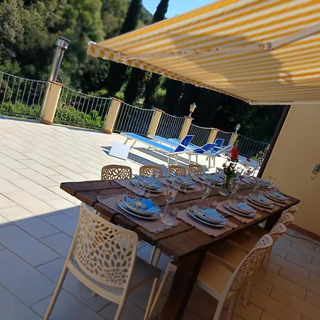 Villa Paradiso *